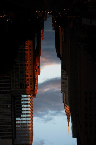 Illustration for article titled These Heavenly Photos Reveal Cities Hidden In the Sky Above NYC